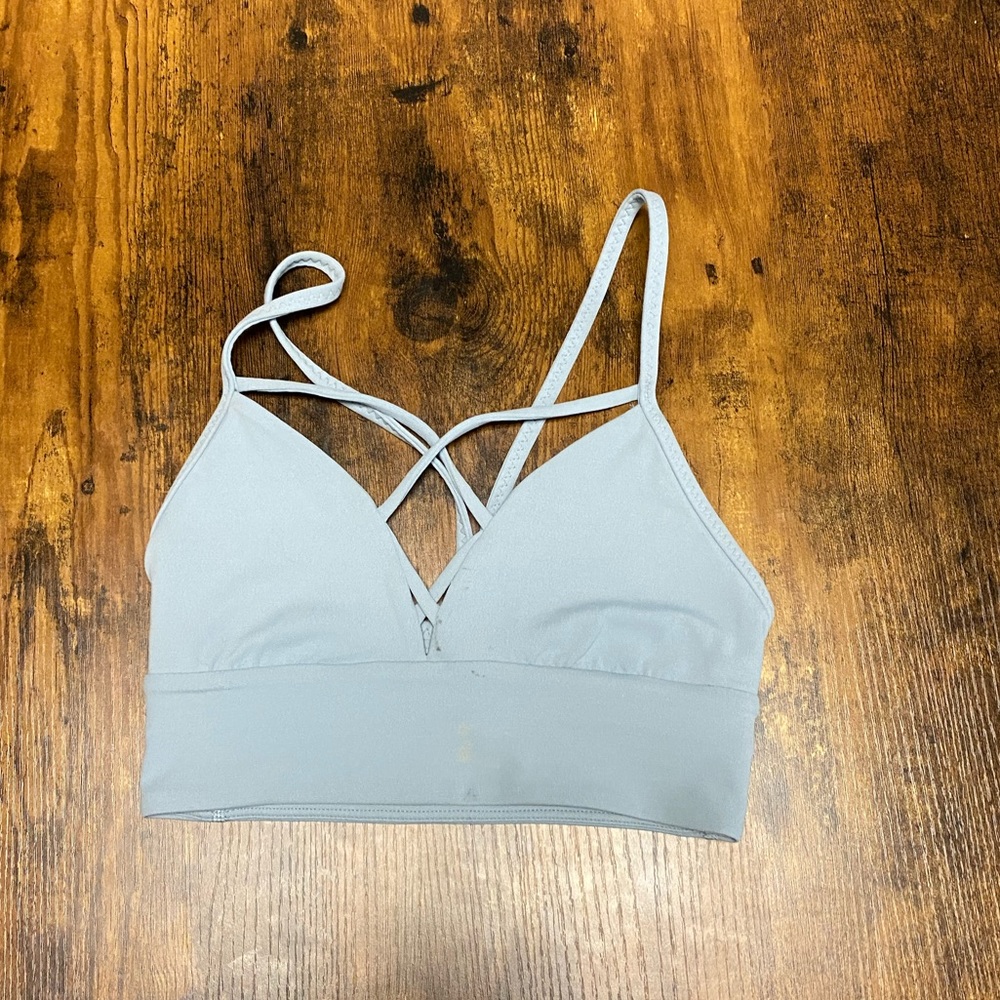 V cut Lululemon